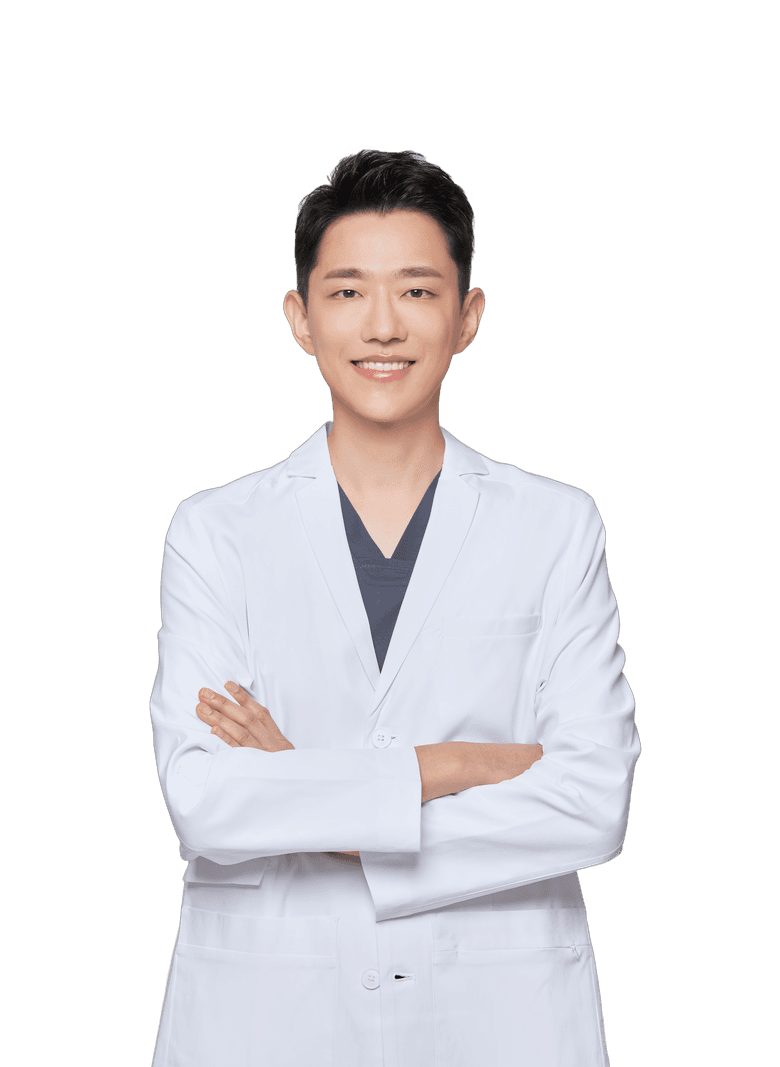유앤유성형외과 성형외과 전문의 이융기