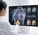 Tenaga medis meninjau layar simulasi 3D