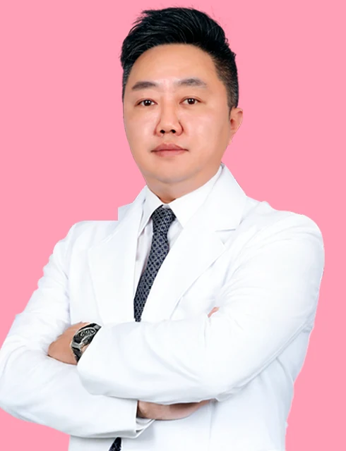 dr. Bang Beom-sik, subspesialis bedah payudara di Ewha Womans University Mokdong Hospital